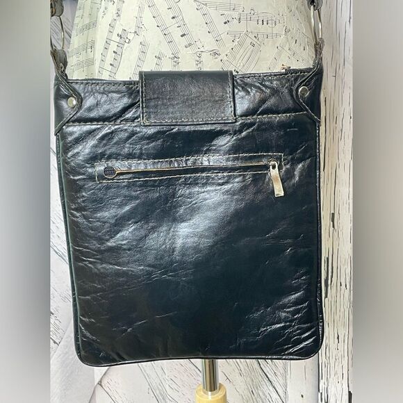 Vintage Black Leather Embossed Crossbody Handbag - Picture 7 of 10